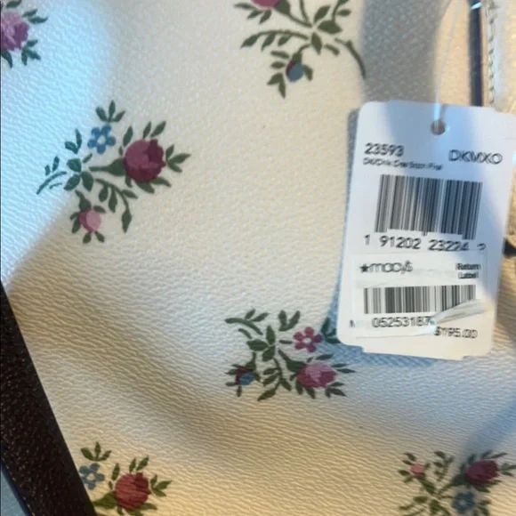 NWT Coach White Tote Bag with Floral Design - Picture 1 of 15